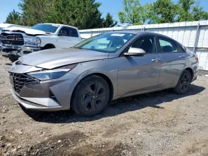 Hyundai Elantra 2.0L 4 2021