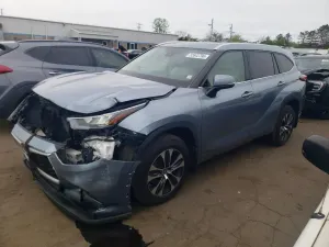 Toyota Highlander 3.5L 6 2020