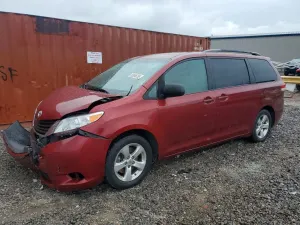 Toyota Sienna 3.5L 6 2014