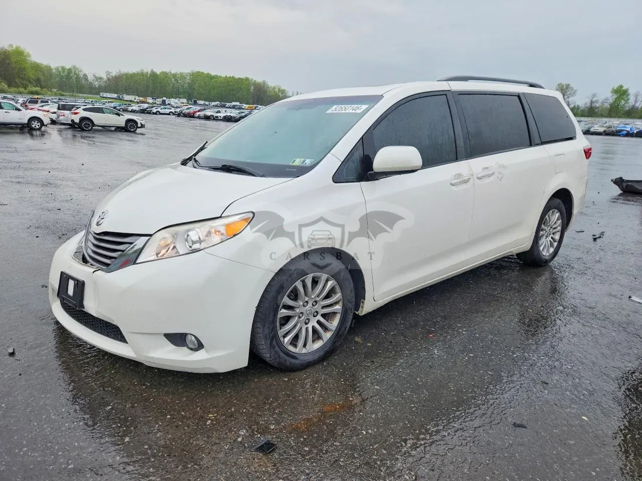 Toyota Sienna 3.5L 6 2016