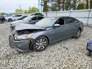 Nissan Altima 2.5L 4 2020