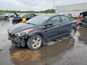 Hyundai Elantra 1.8L 4 2013