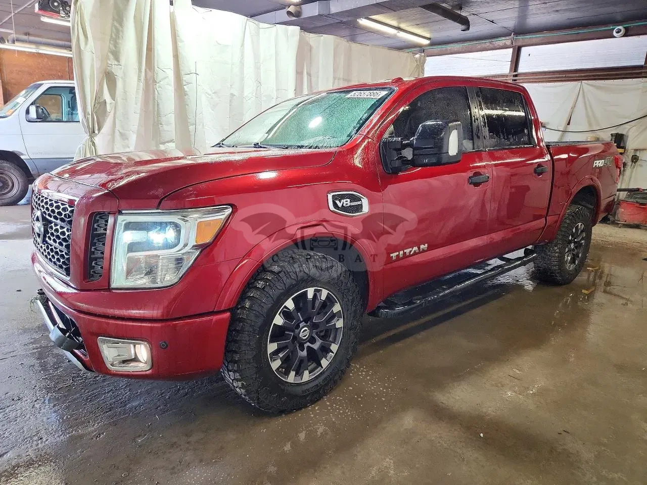 Nissan Titan 5.6L 8 2017