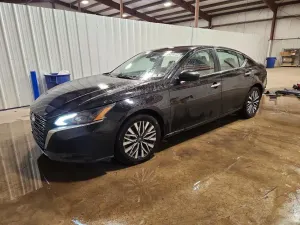 Nissan Altima 2.5L 4 2025