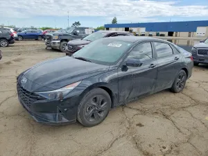 Hyundai Elantra 2.0L 4 2022