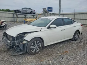 Nissan Altima 2.5L 4 2021