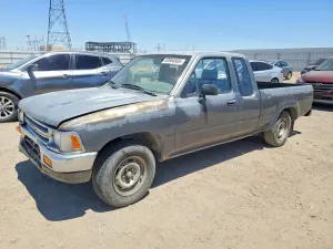 Toyota Hilux 2.4L 4 1989