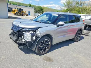 Mitsubishi Outlander 2.5L 4 2022