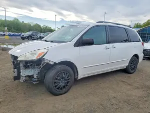 Toyota Sienna 3.3L 6 2005