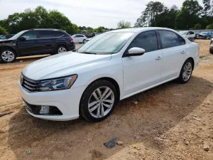 Volkswagen Passat 2.0L 4 2019