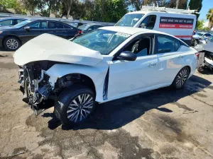 Nissan Altima 2.5L 4 2025