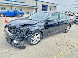 Nissan Altima 2.5L 4 2015
