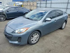 Mazda 3 2.0L 4 2012