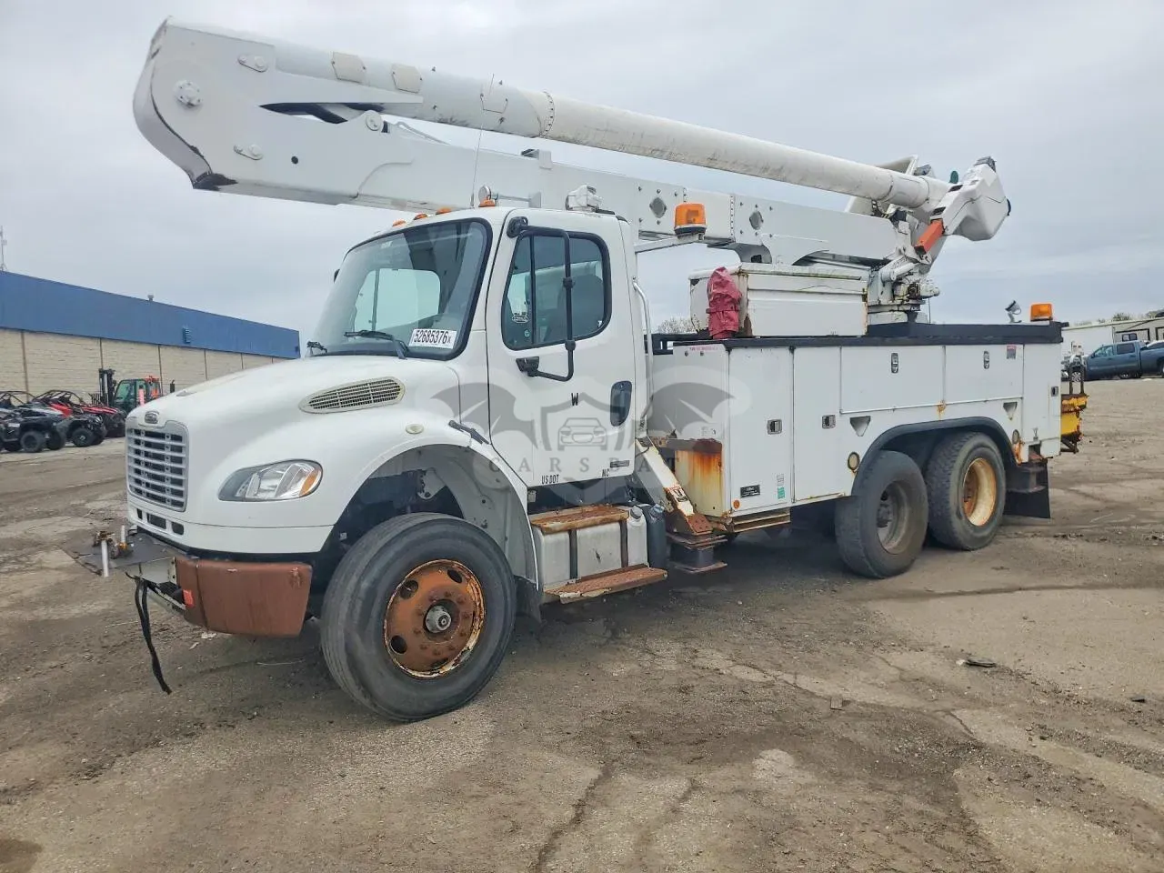 Freightliner Business Class M2 8.3L 6 2011