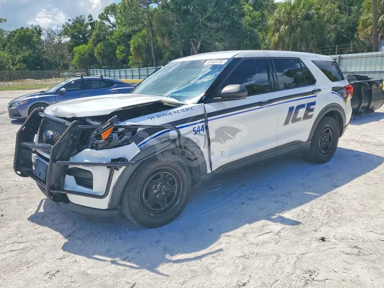 Ford Explorer 3.3L 6 2022