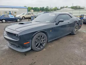 Dodge Challenger 6.4L 8 2016