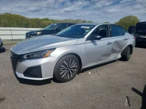 Nissan Altima 2.5L 4 2025