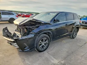 Toyota Highlander 2.7L 4 2019