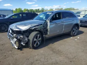 Mercedes-Benz GLC 2.0L 4 2019