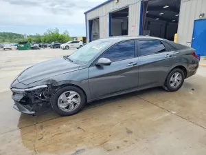 Hyundai Elantra 2.0L 4 2024