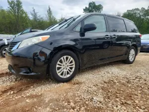 Toyota Sienna 3.5L 6 2014