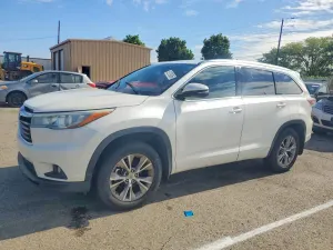Toyota Highlander 3.5L 6 2015