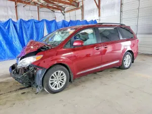 Toyota Sienna 3.5L 6 2017