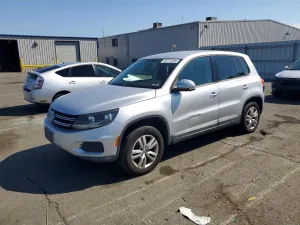 Volkswagen Tiguan 2.0L 4 2012