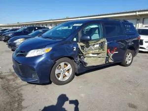 Toyota Sienna 3.5L 6 2020
