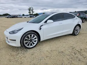 Tesla Model 3 2020