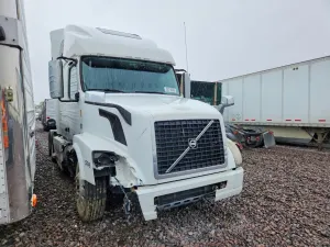 Volvo VNL 12.8L 6 2016