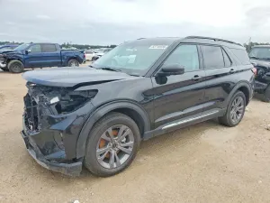Ford Explorer 2.3L 4 2025