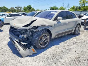 Porsche Macan 2.0L 4 2022