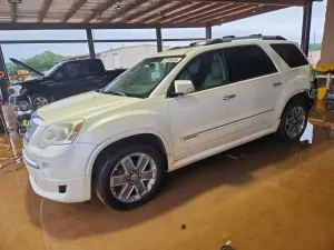 GMC Acadia 3.6L 6 2012