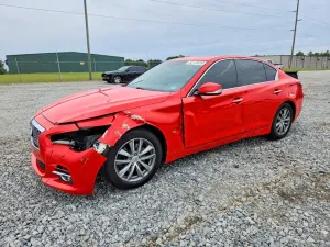 Infiniti Q50 3.7L 6 2015