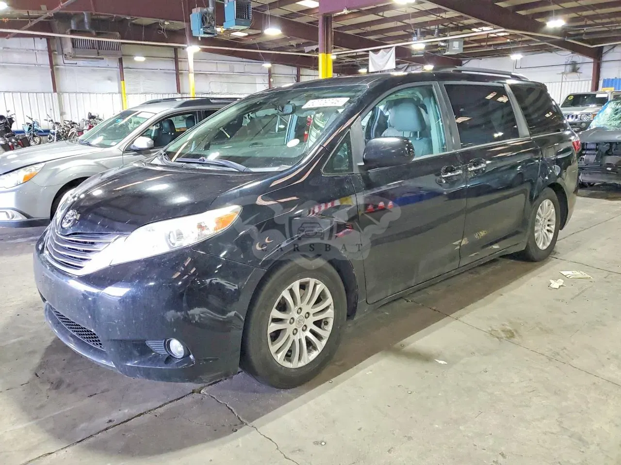 Toyota Sienna 3.5L 6 2015