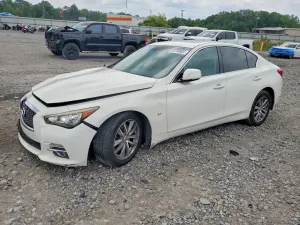 Infiniti Q50 3.7L 6 2015