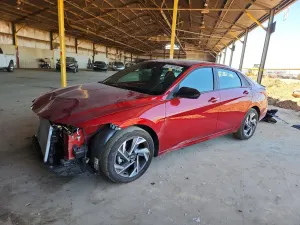Hyundai Elantra 2.0L 4 2025