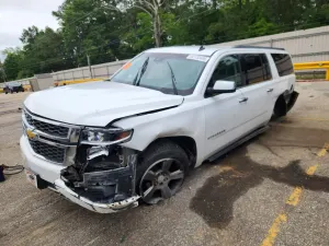 Chevrolet Suburban 5.3L 8 2015