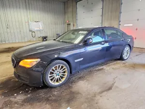 BMW 7 Series 4.4L 8 2015