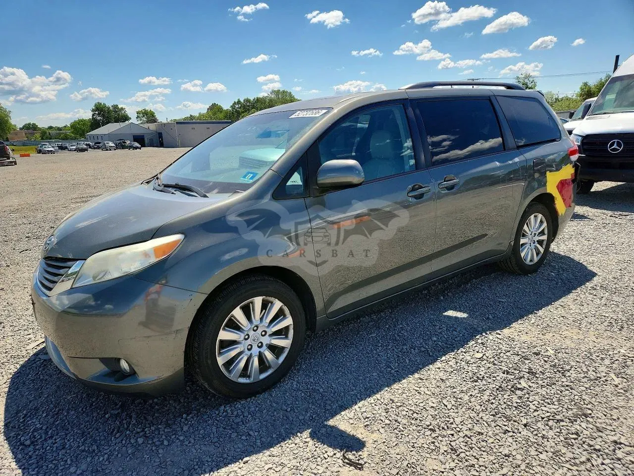 Toyota Sienna 3.5L 6 2012