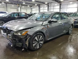 Nissan Altima 2.5L 4 2020