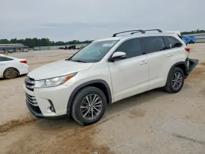 Toyota Highlander 3.5L 6 2018