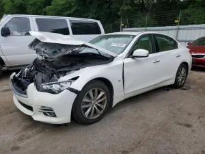 Infiniti Q50 3.7L 6 2015