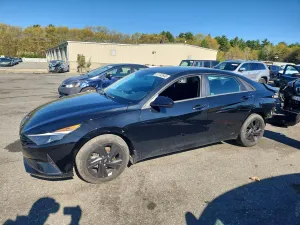 Hyundai Elantra 2.0L 4 2022