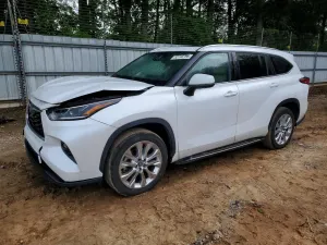 Toyota Highlander 2.4L 4 2023