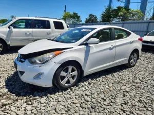 Hyundai Elantra 1.8L 4 2013