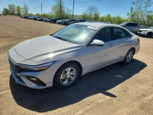 Hyundai Elantra 2.0L 4 2025
