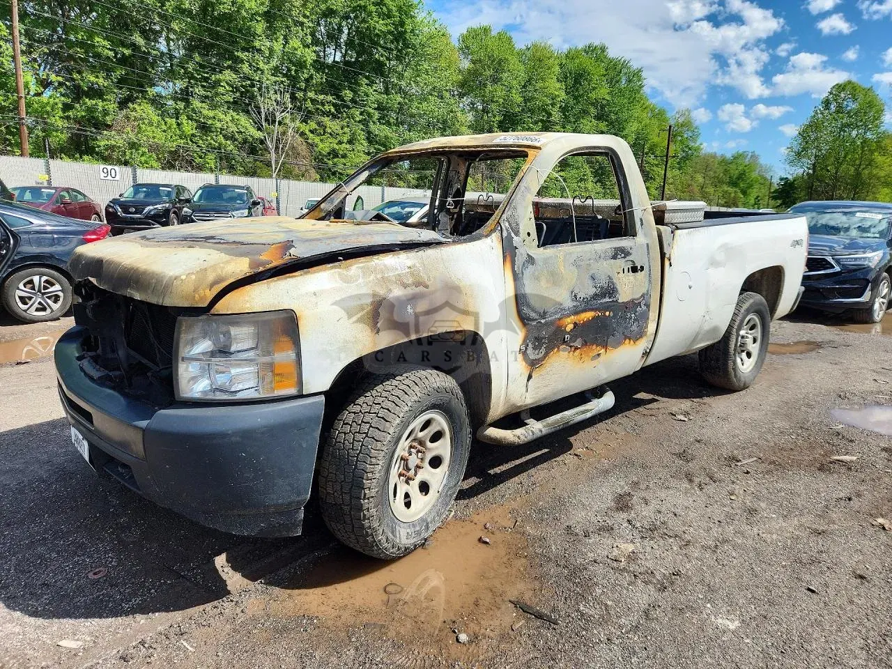 Chevrolet Silverado 1500 4.3L 6 2011
