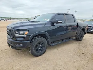 RAM 1500 5.7L 8 2021